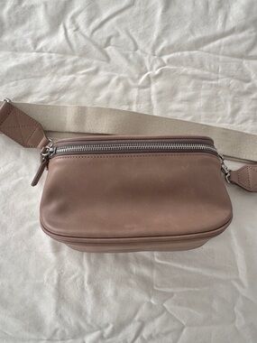 Andar Stone Leather Mini Waymaker